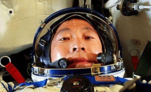 苏联宇航员爆料外星人视频,震撼外星人视频曝光 第3张 苏联宇航员爆料外星人视频,震撼外星人视频曝光 第3张